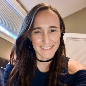 B E C K Y  K U R L E